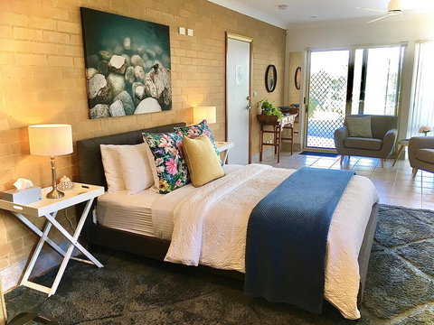 SilverWaters Waterfront Accommodation - Darwin Holiday 0