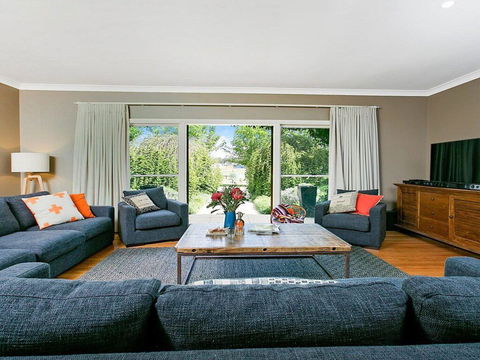 Sinden Park - Garden, Swimming Pool, Rural Vistas - Darwin Holiday 3
