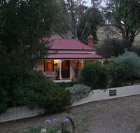 Sinnamons Cottage - Darwin Holiday