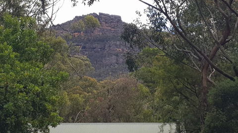 Six Seasons - Halls Gap - Darwin Holiday 2