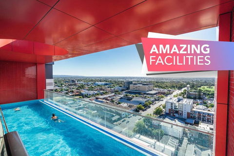 Sky High On Grote - Pool - Gym - Cinema - Fireworks NYE - Darwin Holiday 0