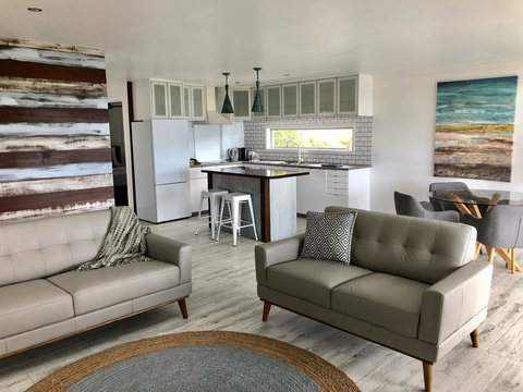 Sky Loft On Bruxner - Korora - Coffs Harbour - Darwin Holiday 2