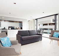 Sleek modern apartment in the heart of Manly - Darwin Holiday