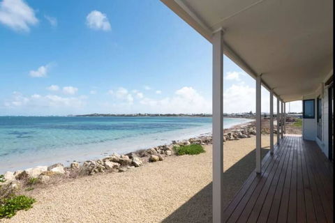 Smart Beach House @ Pelican Point - Darwin Holiday 1