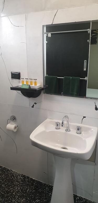 Smerdon Lodge Motel - Darwin Holiday 3