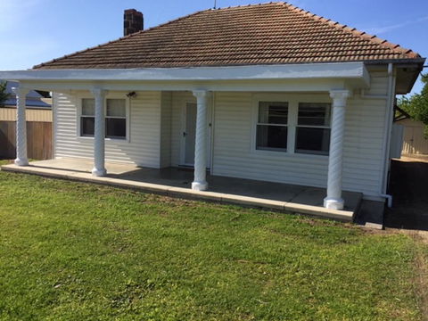 Smith Street Cottage Naracoorte - Darwin Holiday 1