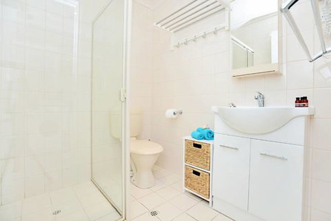 Smugglers Resort-Style Apartments No 9 - Darwin Holiday 1