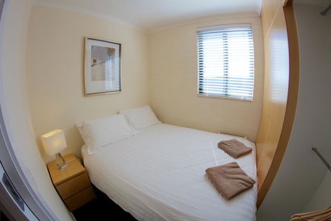 Snow Ski Apartments 09 - Darwin Holiday 1