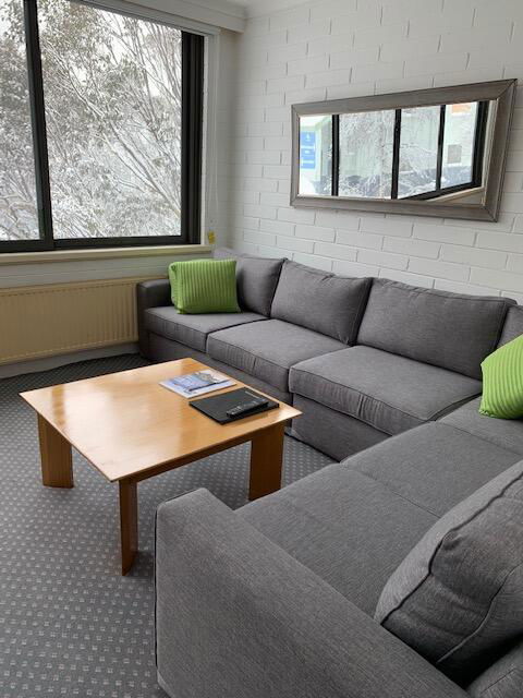 Snow Ski Apartments 11 - Darwin Holiday 1