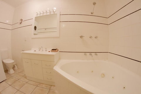 Snow Ski Apartments 34 - Darwin Holiday 3