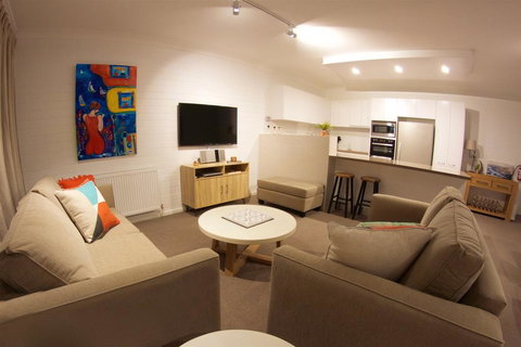 Snow Ski Apartments 39 - Darwin Holiday 1