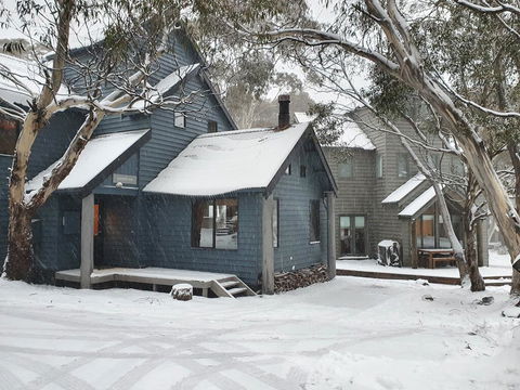 SNOWED INN Apartment - Darwin Holiday 2