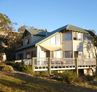 Snowgums on the Lake - Darwin Holiday