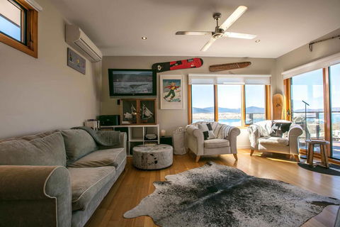 Snowy Mountains Townhouse - Darwin Holiday 2