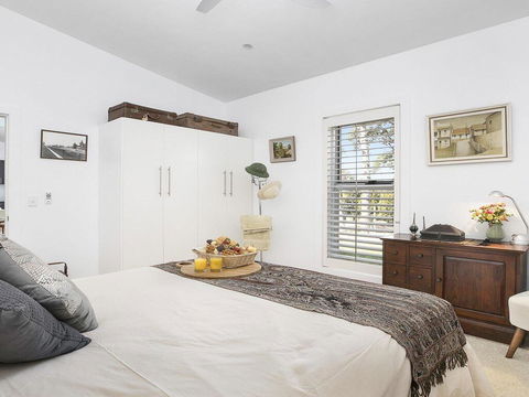 Somerton Barn - Rural Tranquility & Country Comfort - Darwin Holiday 2