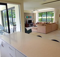 SONOMA - On the river - Darwin Holiday