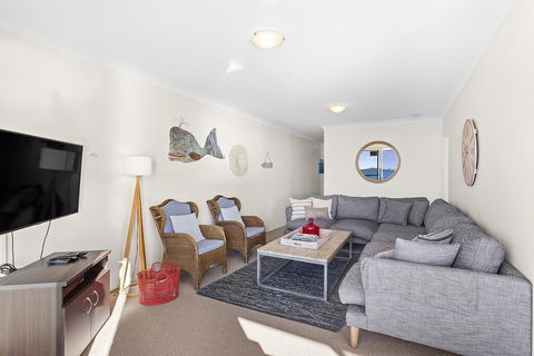 South Pacific Unit 4 - Shoal Bay - Darwin Holiday 1