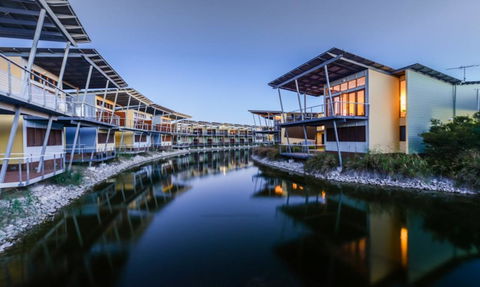 South Shores Yellowfin Villa 95 - South Shores Normanville - Darwin Holiday 0