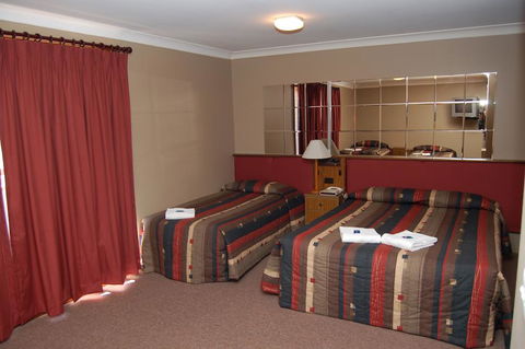 Southern Cross Motor Inn & Tourist Park - Darwin Holiday 1