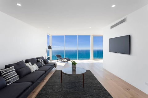 Southpoint -Brand New Home, Oceanfront Views - Darwin Holiday 0