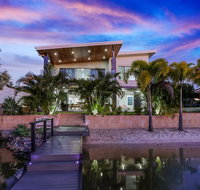 Space  seclusion on the water Noosa Heads - Darwin Holiday