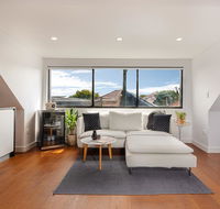 Spacious 2 Bed House 2 AC and Free Street Parking - Darwin Holiday