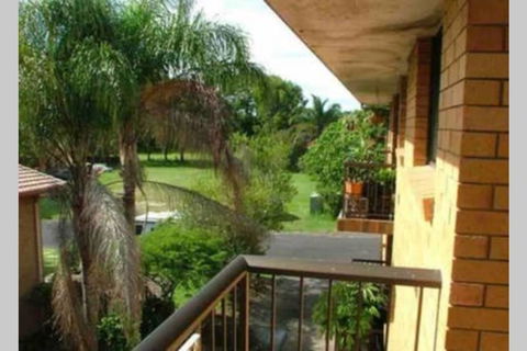 Spacious 2 Bedroom Beach Side Apartment - Close To Shopping Centre With Coles, Health Food Shop, Sushi, Pizza, Cafes, Hairdresse - Darwin Holiday 3