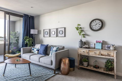 SPACIOUS BRAND NEW // 1BR // IN GORGEOUS BARTON - Darwin Holiday 2