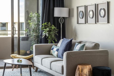 SPACIOUS BRAND NEW // 1BR // IN GORGEOUS BARTON - Darwin Holiday 3