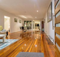 Spacious House in Heart of Surfers Paradise - Darwin Holiday