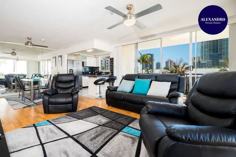 SPACIOUS RESORT STYLE APARTMENT And PARKING INC - Darwin Holiday 0