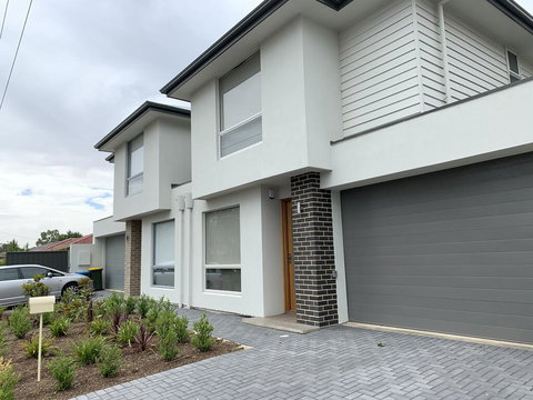 Spacious Rooms Home-Stay With Free Wifi - Darwin Holiday 1