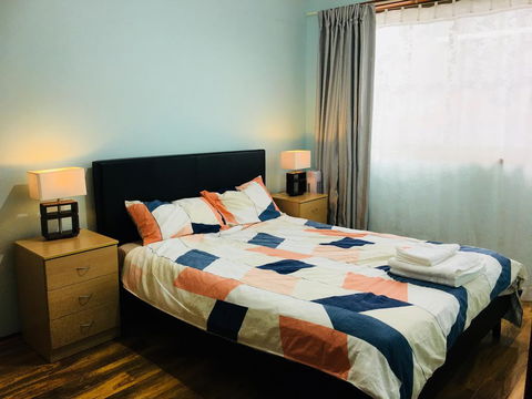 Spacious Townhouse In Wollongong - Darwin Holiday 0