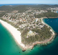 Spectacular Views  Walking distance to the beach - Darwin Holiday