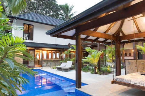 Spice At Oak Award Winning Luxury Absolute Oceanfront House Oak Beach Near Port Douglas - Darwin Holiday 0