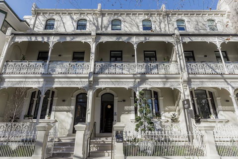 Spicers Potts Point - Darwin Holiday 1