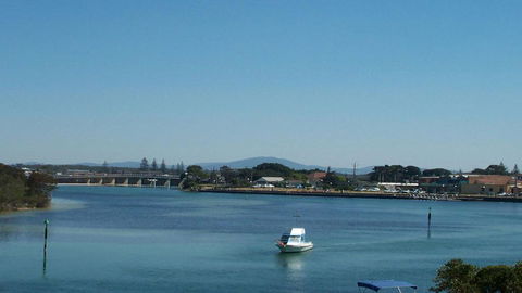 Spinnaker 102 - On The Lake! - Darwin Holiday 1