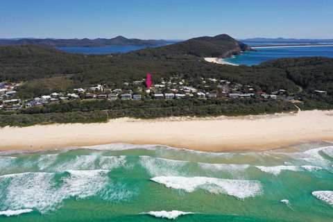 SPINNAKER 2 - Darwin Holiday 0