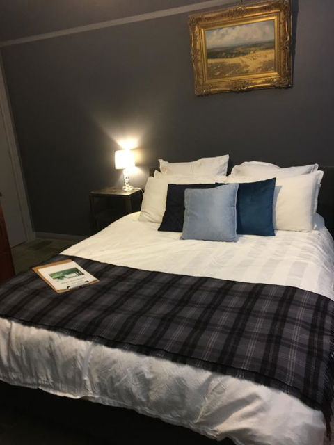 Springmead B&B - Darwin Holiday 1