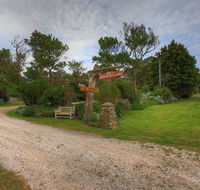 Stanley Lakeside Spa Cabins