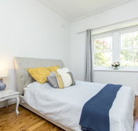 Stay at Meurant Wagga - Darwin Holiday