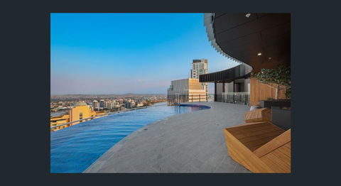 Stay In Style-Luxury CBD Apartment - Darwin Holiday 0