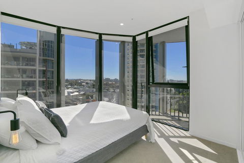 Stay In Style-Luxury CBD Apartment - Darwin Holiday 2