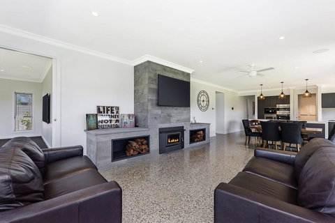 Stoney's On MIlls - Darwin Holiday 3