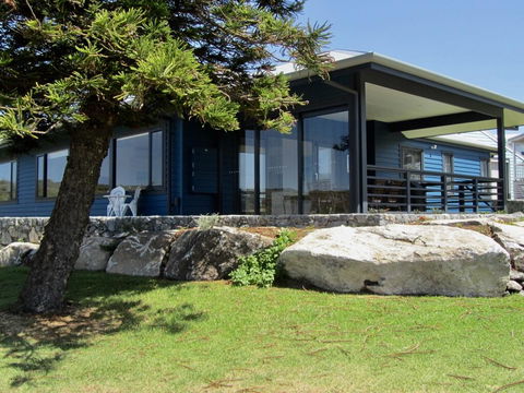 Storm Bay Cottage - Darwin Holiday 0