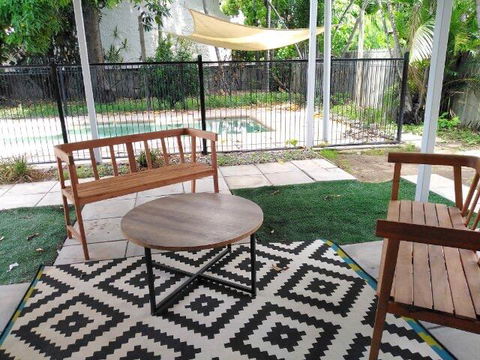 Stranded? Nowhere To Stay? Sanitised Apartment, Sleeps 4, Netflix, Wifi, Pool - Darwin Holiday 3