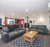 Stratton Summit 4- Modern sophisticated style with lake and mountain views - Darwin Holiday