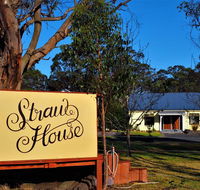 Straw House B and B - Darwin Holiday