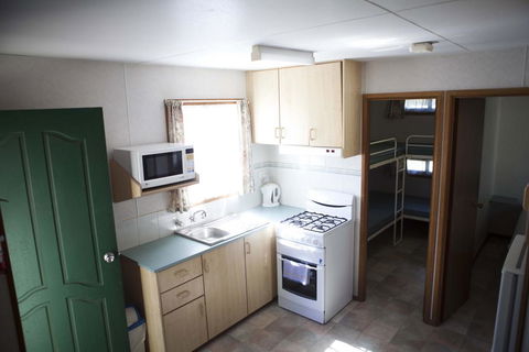 Strayleaves Caravan Park - Darwin Holiday 3