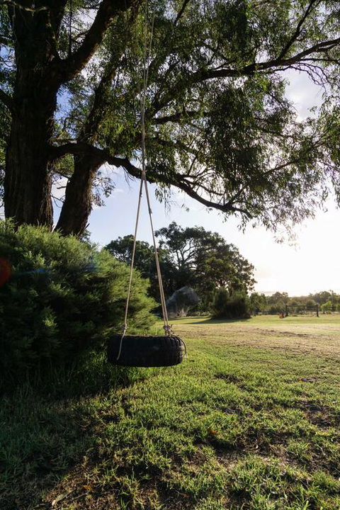 Studio 165 Hidden Gem On 50 Acres With Bay Views - Darwin Holiday 3